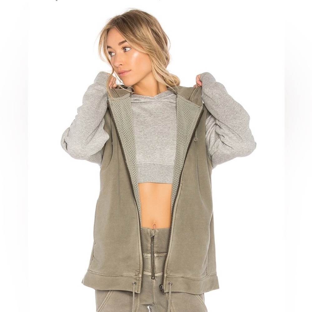 FP / Vagabond Vest in Khaki - Picture 3 of 7